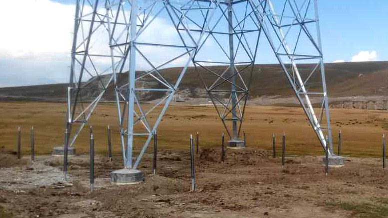 新疆伊庫(kù)750KV特高壓輸變電工程