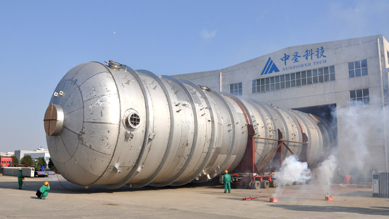 恒力石化溶劑脫水塔DN8800